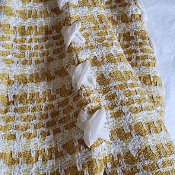 Yellow textured dress - Picture 3 of 6